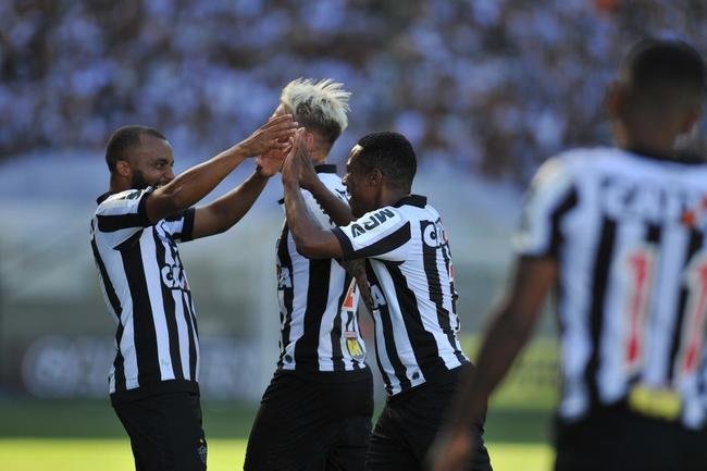 Atltico comeou arrasador e abriu 3 a 0 com gols de Elias (2) e Rger Guedes