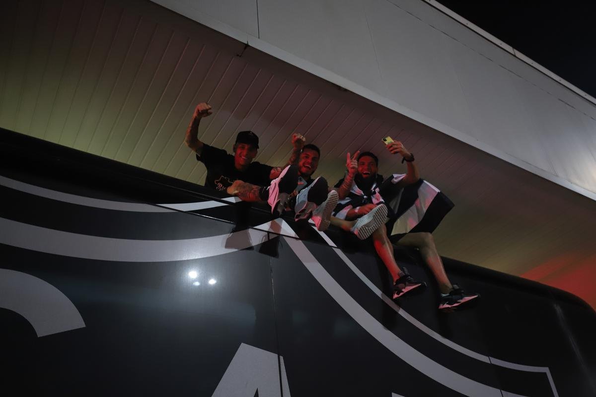 Bastidores da festa do Atltico em comemorao ao ttulo brasileiro