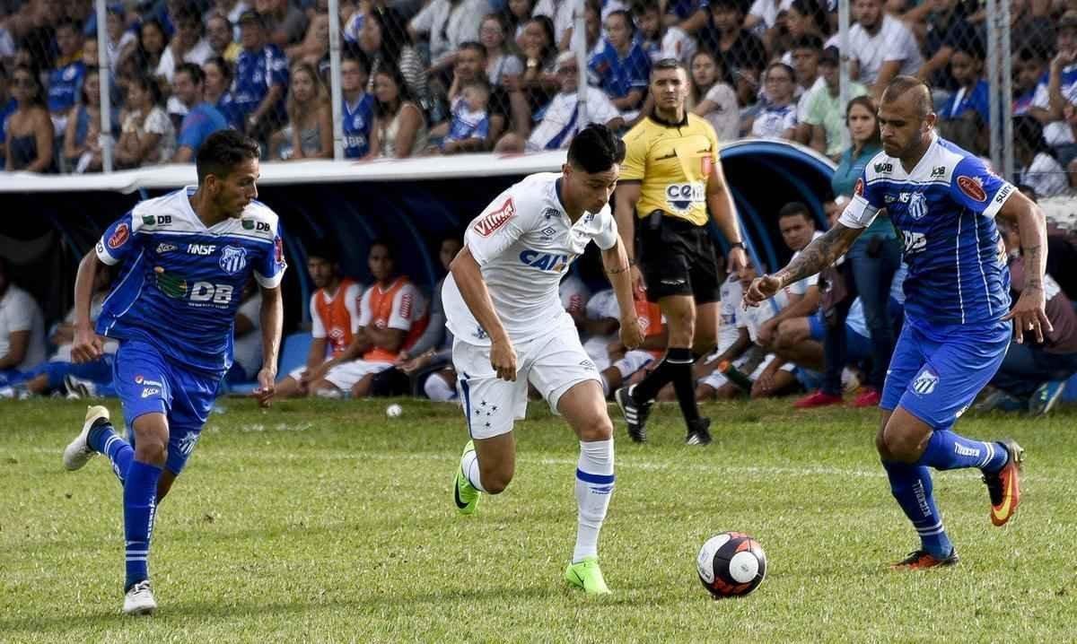 URT e Cruzeiro empataram por 1 a 1 neste sbado