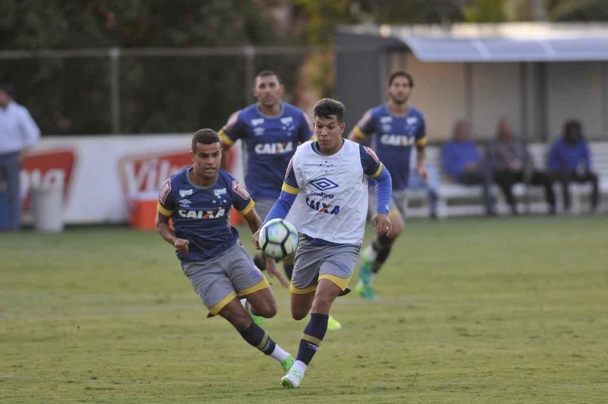 Mano Menezes testou novidades no Cruzeiro para enfrentar o So Paulo na estreia do Brasileiro