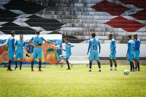 Fotos do último treinamento do Cruzeiro no Estádio do Arruda, no Recife, antes de jogo contra o Sport