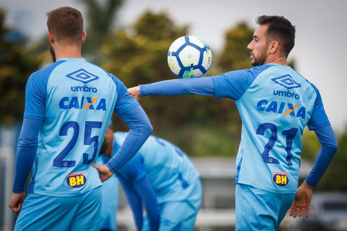 Fotos do treino do Cruzeiro desta sexta-feira, na Toca da Raposa II (Vinnicius Silva/Cruzeiro E.C)