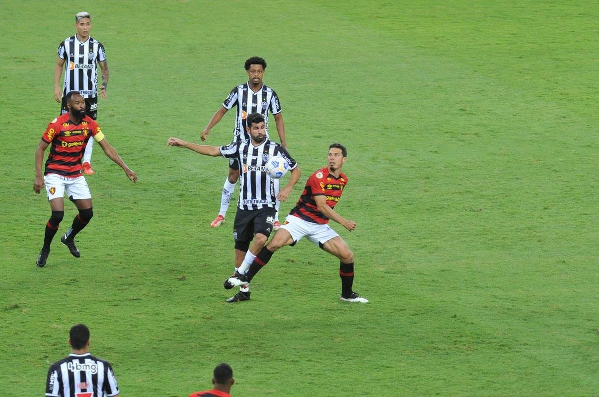 Fotos do jogo entre Atltico e Sport, no Mineiro, em Belo Horizonte, pela 21 rodada da Srie A do Brasileiro de 2021