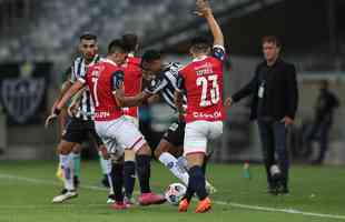 Fotos do jogo entre Atltico e Cerro Porteo-PAR, no Mineiro, em Belo Horizonte, pelo Grupo H da Copa Libertadores