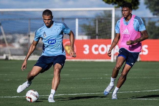 Imagens do treino do Cruzeiro nesta sexta-feira (22 de dezembro), na Toca da Raposa II