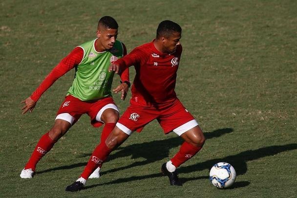 Timbu trocou o CT Wilson Campos pelo estádio dos Aflitos na tarde desta quarta-feira