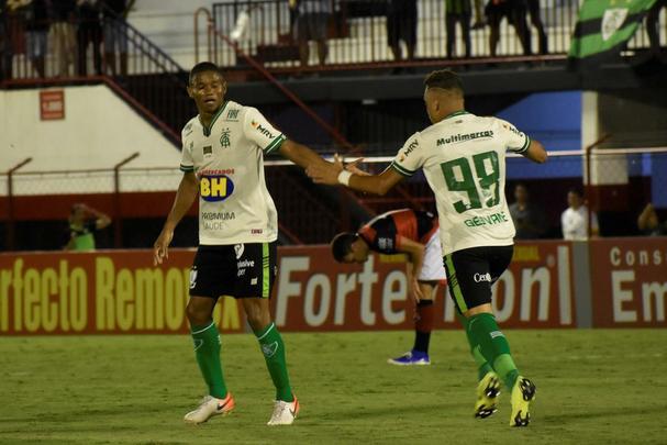 América arrancou empate dramático diante do Atlético-GO em Goiânia