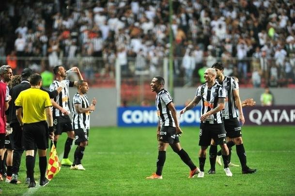 Elias marcou em chute de fora da rea e deu a vitria ao Atltico sobre La Equidad