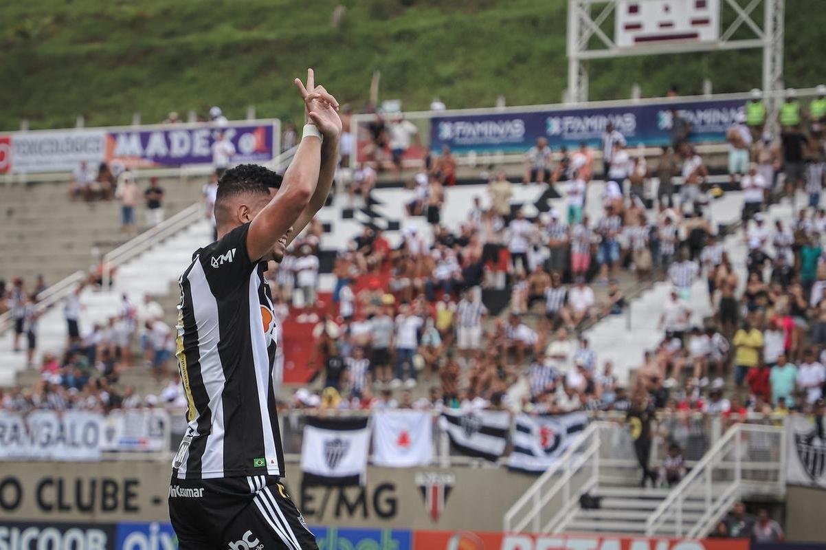 Tombense x Atltico: fotos do jogo pelo Campeonato Mineiro