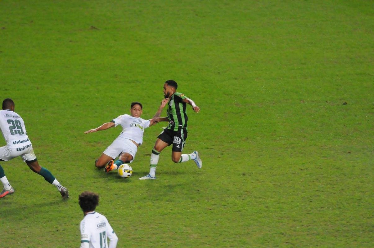 Amrica e Gois se enfrentaram no Independncia, pela 15 rodada da Srie A do Campeonato Brasileiro