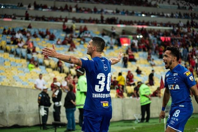 Fotos da vit�ria do Cruzeiro sobre o Flamengo por 2 a 0, nesta quarta-feira, no Maracan�. Gols de Arrascaeta e Thiago Neves garantiram ao time celeste vantagem nas oitavas de final da Copa Libertadores