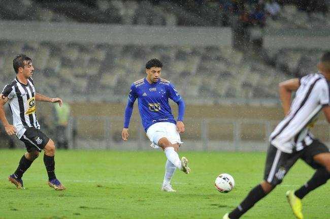 Fotos do jogo entre Cruzeiro e Democrata-GV, no Mineiro, em BH, pela quinta rodada do Campeonato Mineiro de 2022