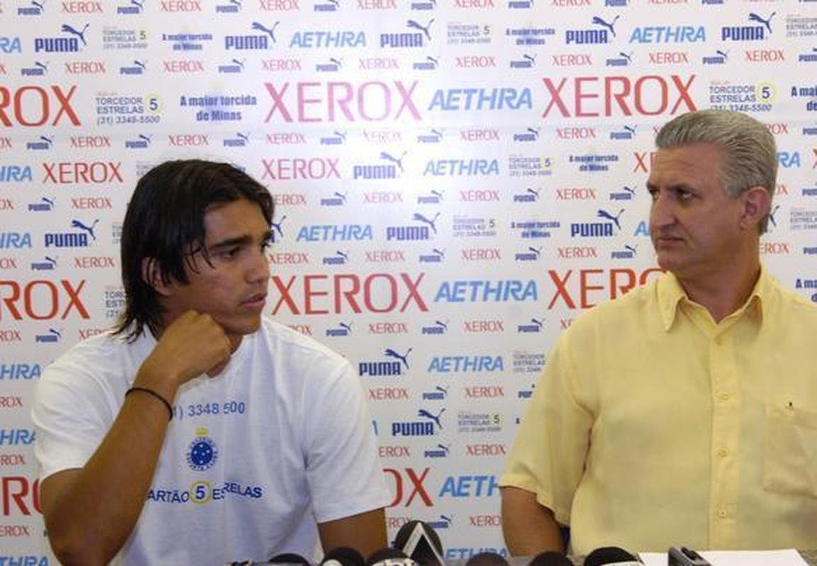 Na chegada ao Cruzeiro, em maro de 2007, Marcelo Moreno foi apresentado pelo ento diretor de futebol celeste Eduardo Maluf