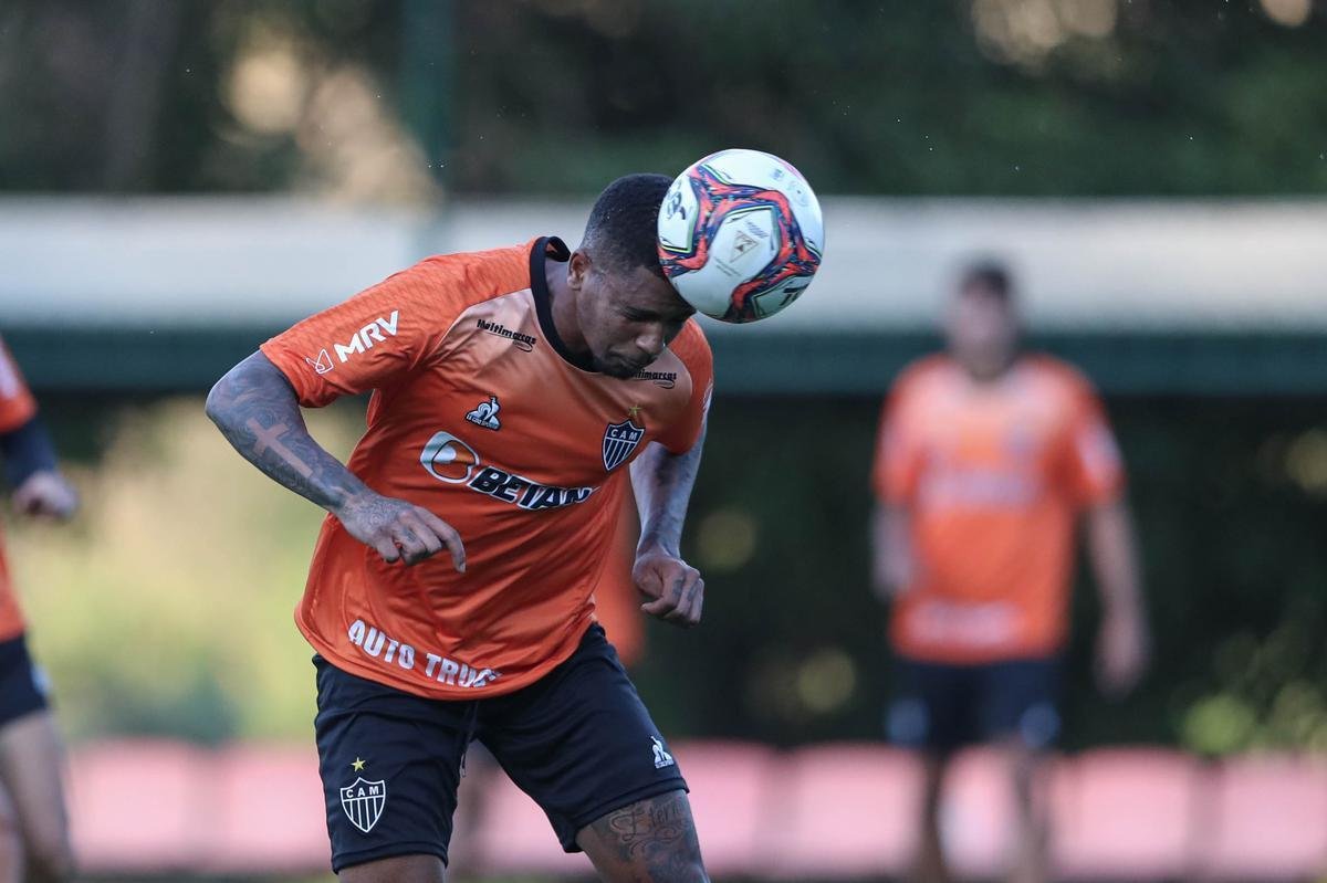 Com novo uniforme de treino, Atlético fechou nesta sexta-feira sua preparação para enfrentar o Athletic, às 19h deste sábado, no Independência, pela 11ª rodada do Campeonato Mineiro