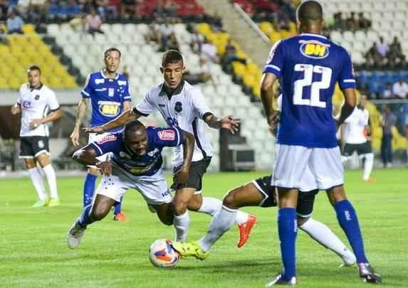 Fotos de Rio Branco x Cruzeiro, amistoso disputado na noite desta quarta-feira (20/01), em Cariacica-ES