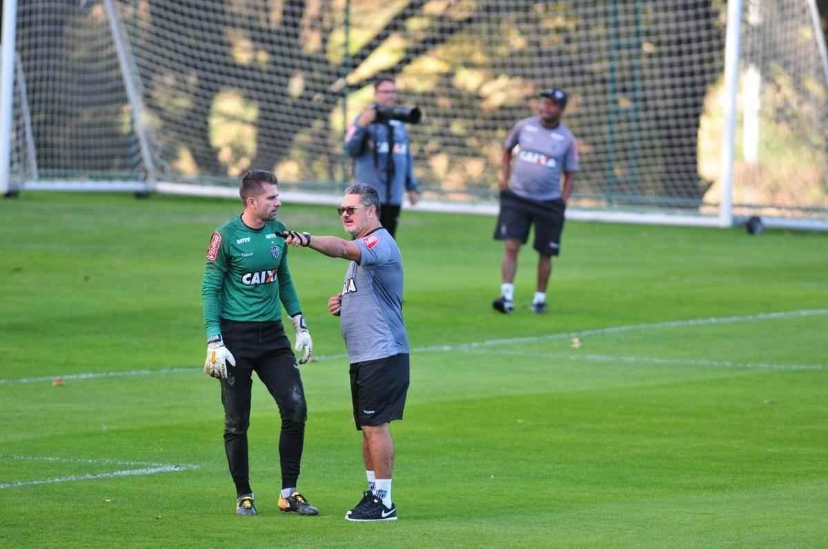 Novo tcnico do Atltico, Rogrio Micale comandou primeiro treino, nesta segunda-feira, na Cidade do Galo