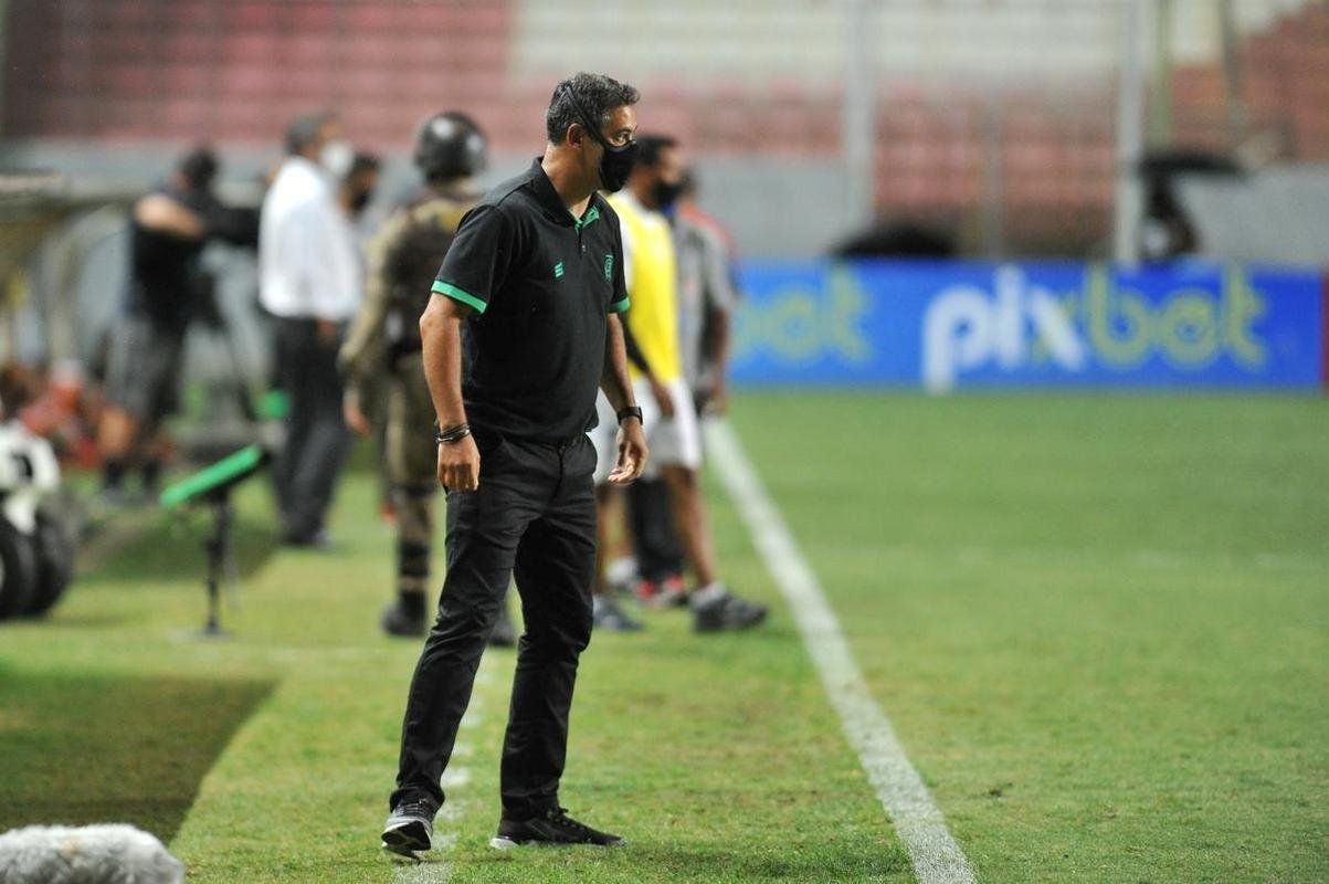 Fotos de Amrica x Athletic, no Independncia, pelo Campeonato Mineiro