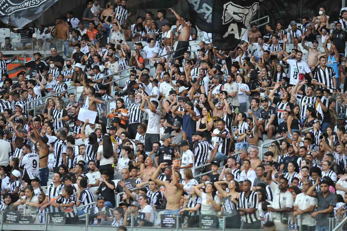 Fotos da torcida do Atltico, no Mineiro, durante a partida de volta da semifinal do Campeonato Mineiro, contra a Caldense
