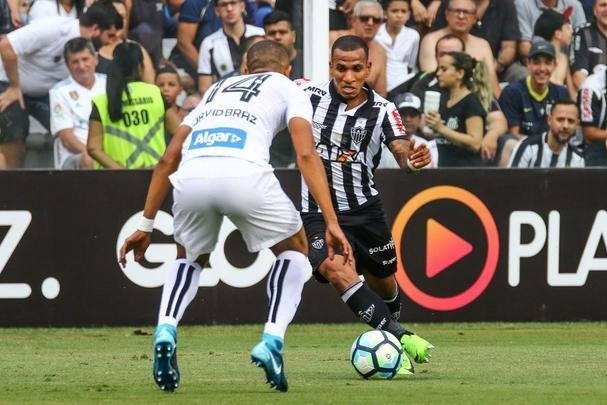 O Santos venceu o Atlético por 3 a 1 neste sábado, em jogo da 32ª rodada do Campeonato Brasileiro
