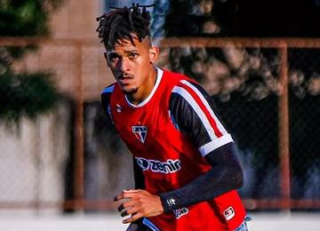 Gabriel Marques, de 25 anos, participou pouco da campanha de rebaixamento do time cearense na Série C do Campeonato Brasileiro