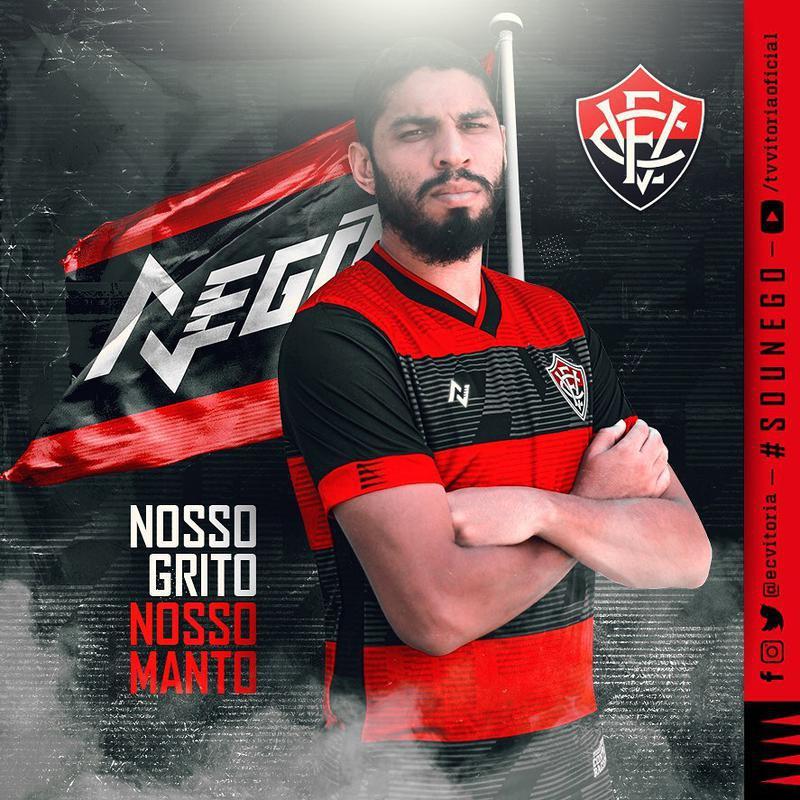 Em janeiro, o Vitria lanou os novos uniformes para 2021. Foi a primeira coleo com a marca prpria: a 'Neg'. O nome faz referncia ao apelido do clube rubro-negro. O manto custa R$229,90.