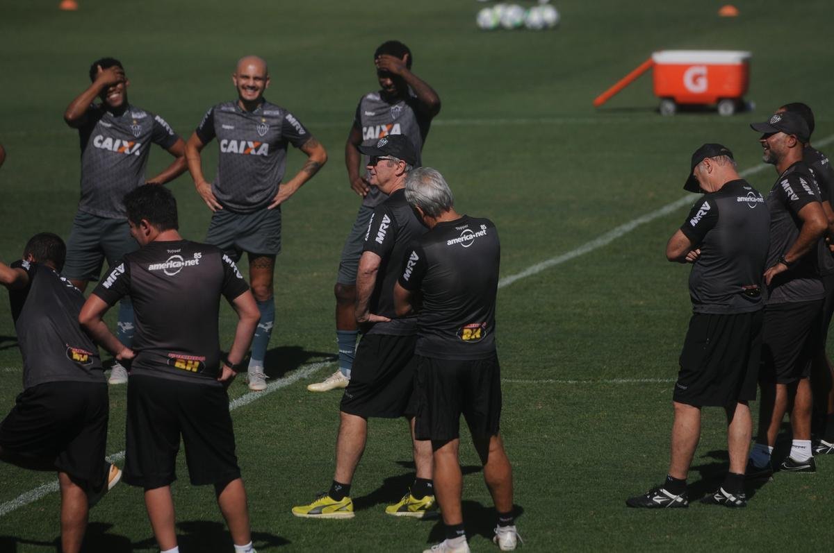 Imagens do treino na Cidade do Galo