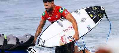 Rio Pro terá quatro surfistas brasileiros nas semifinais em Saquarema