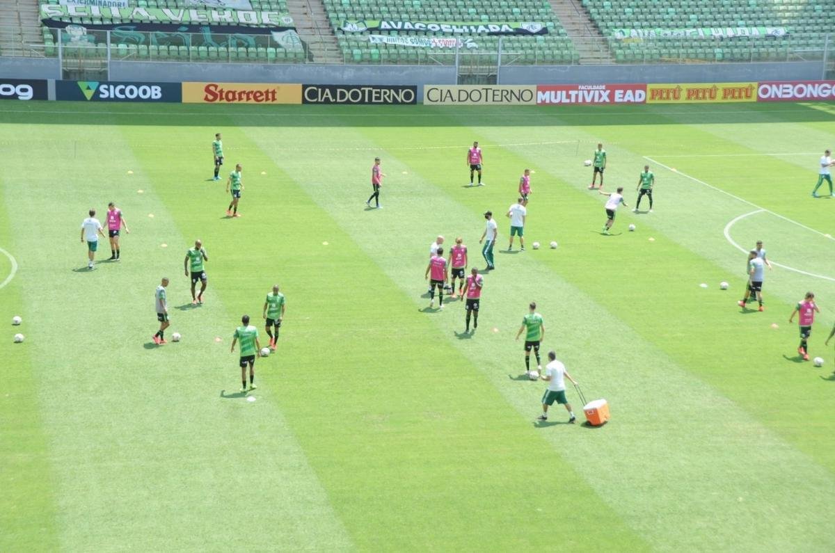 Equipes se enfrentaram neste sbado, pela 13 rodada da competio