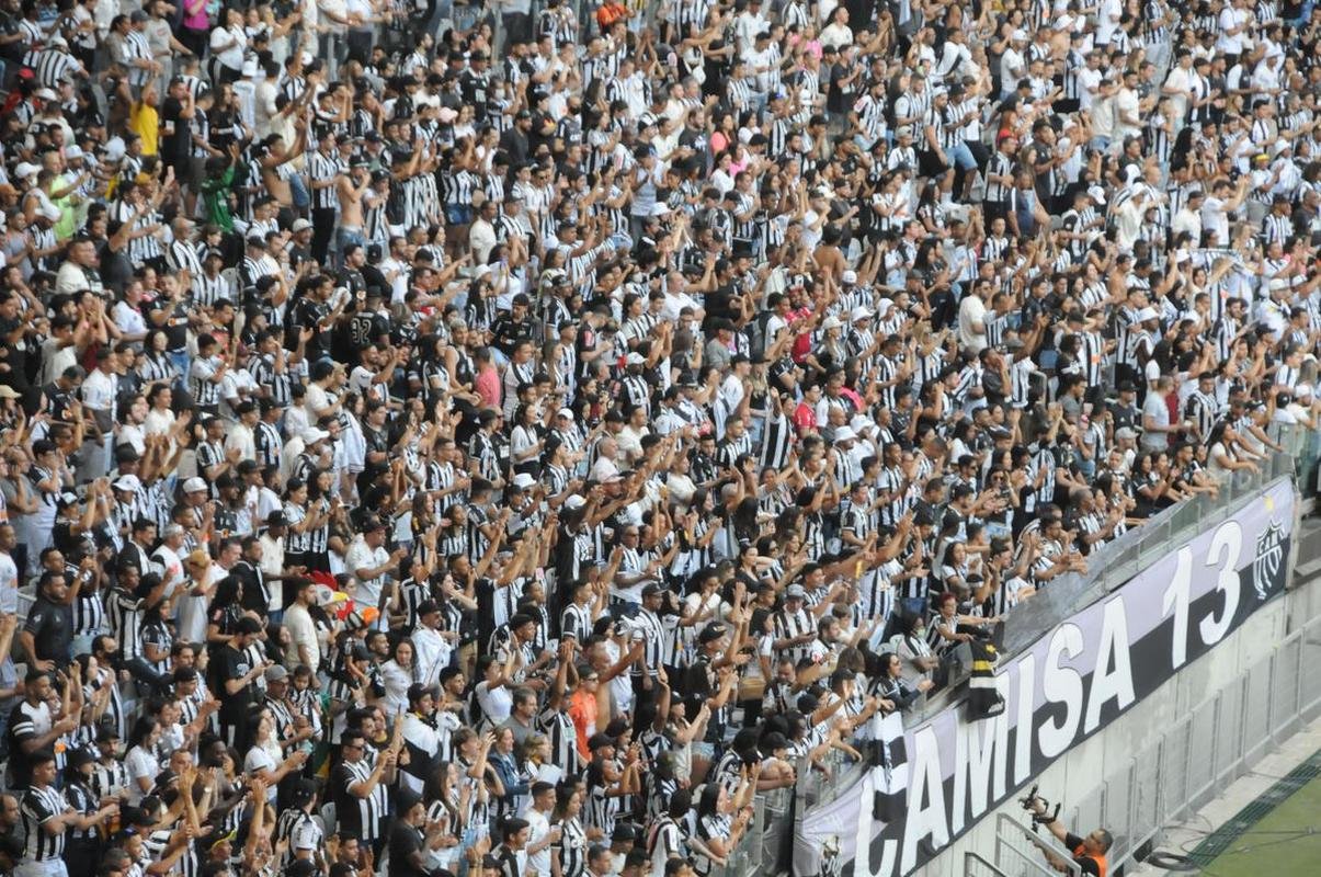 Fotos da torcida do Atltico na partida contra o Flamengo, no Mineiro, em Belo Horizonte, pela 13 rodada do Campeonato Brasileiro