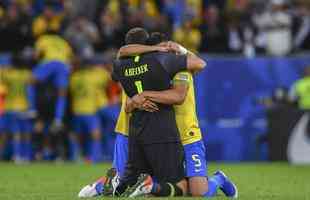 Brasil conquista Copa Amrica e ergue a taa; veja as melhores fotos