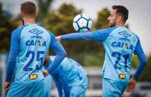 Fotos do treino do Cruzeiro desta sexta-feira, na Toca da Raposa II (Vinnicius Silva/Cruzeiro E.C)