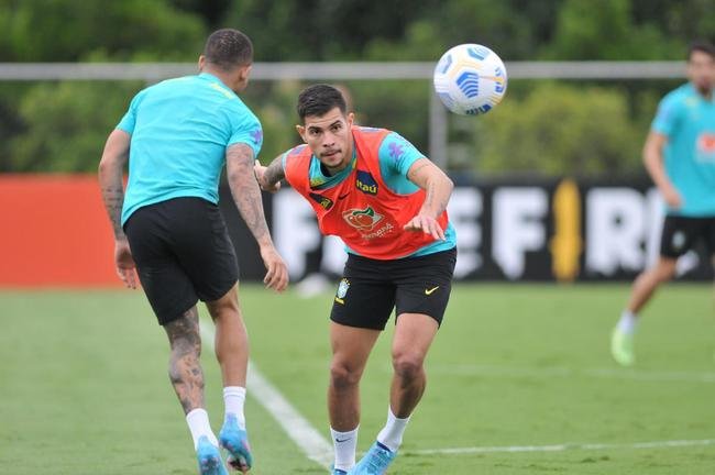 Sele��o Brasileira realizou treinamento na tarde deste s�bado (29/1) na Toca da Raposa II