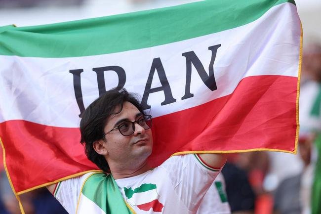 Torcedores de Pas de Gales e Ir no jogo pelo Grupo B da Copa do Mundo do Catar