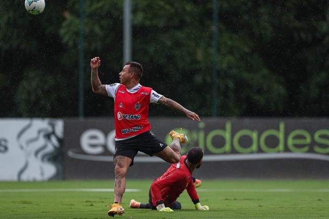 Fotos do primeiro treino de Hulk no Atlitco