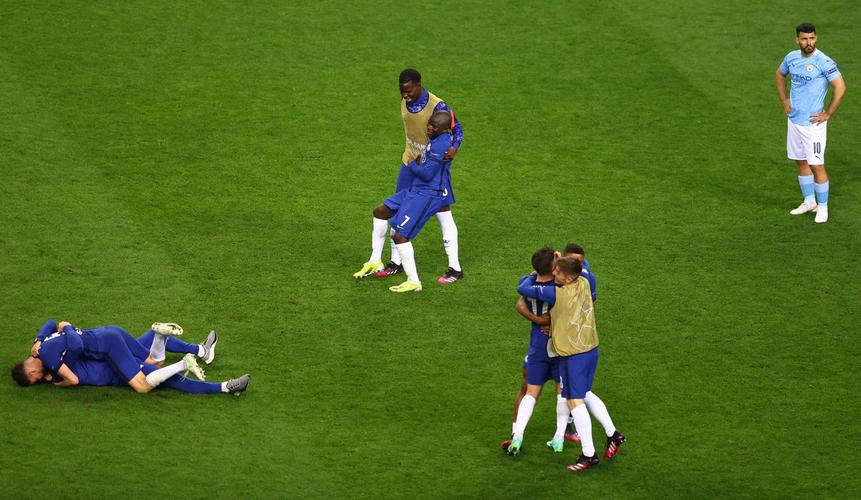 Chelsea faz a festa depois de vencer o Manchester City e faturar o bi na Liga dos Campeões