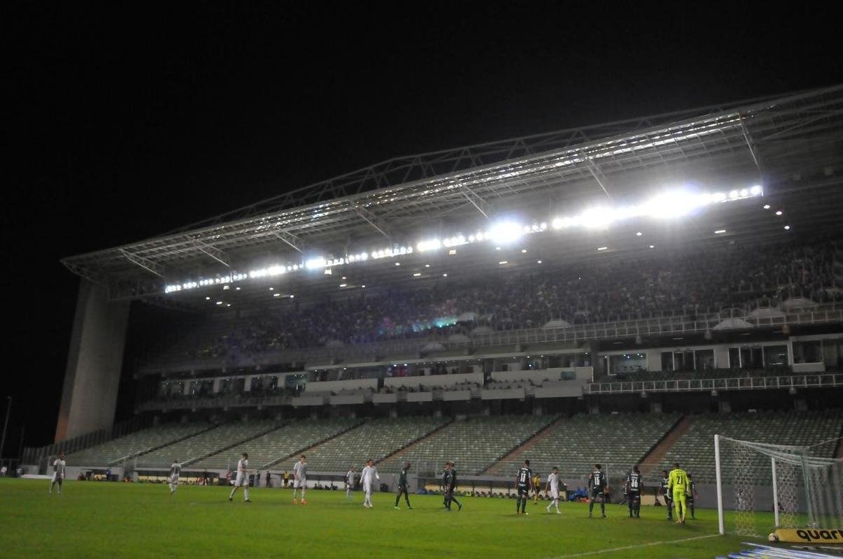Fotos da partida entre Amrica e Palmeiras, nesta quinta-feira (21), no Independncia, em Belo Horizonte, vlida pela 18 rodada da Srie A do Brasileiro.