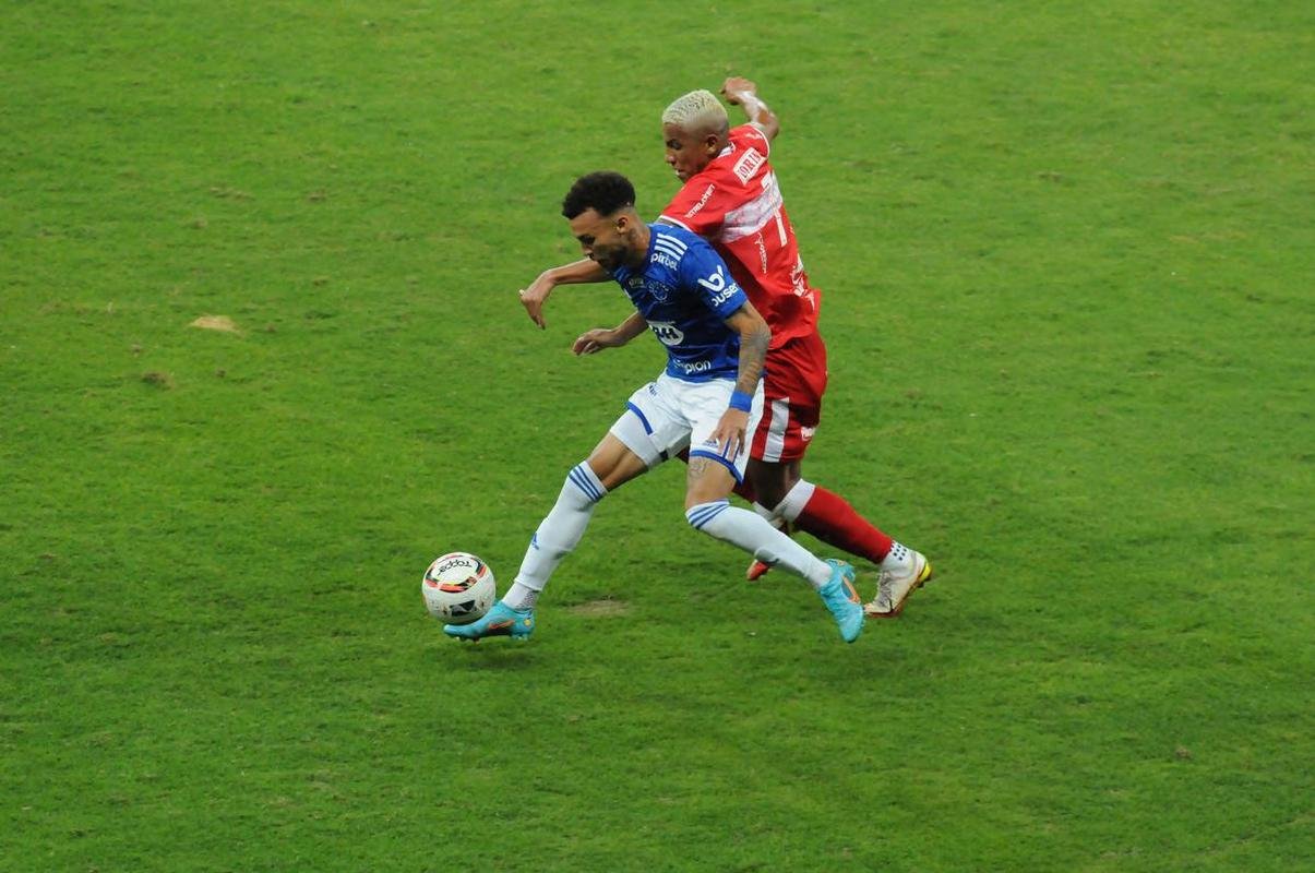 Fotos do jogo entre Cruzeiro e CRB, no Mineiro, em Belo Horizonte, pela 11 rodada da Srie B do Brasileiro