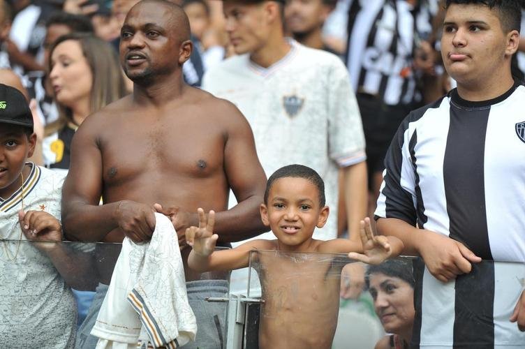 Torcida do Atltico lota o Mineiro contra o Amrica; veja fotos