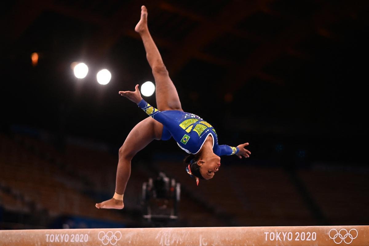 Fotos da apresentao da brasileira Rebeca Andrade na ginstica artstica dos Jogos Olmpicos de Tquio