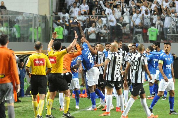 Atltico e Cruzeiro se enfrentaram pelas quartas de final da Copa do Brasil