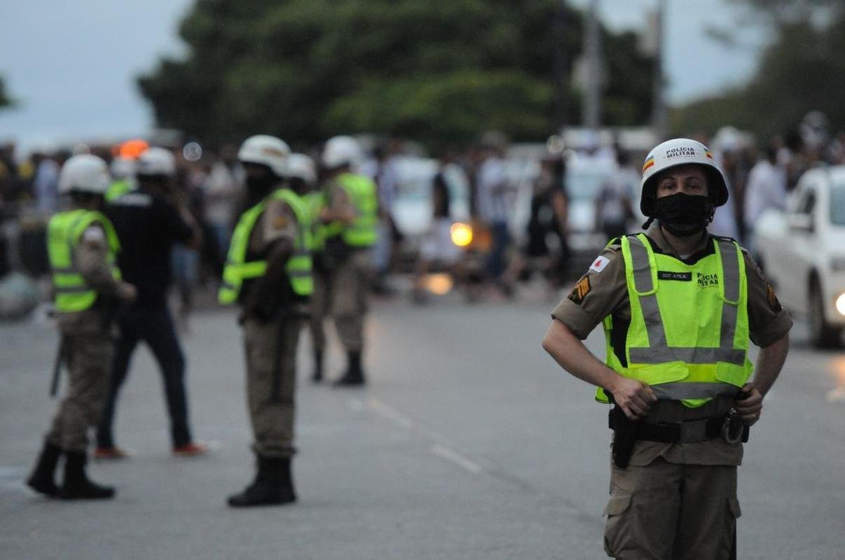 Fotos da torcida do Atltico na chegada ao Mineiro para a partida diante do Juventude pela 34 rodada do Brasileiro