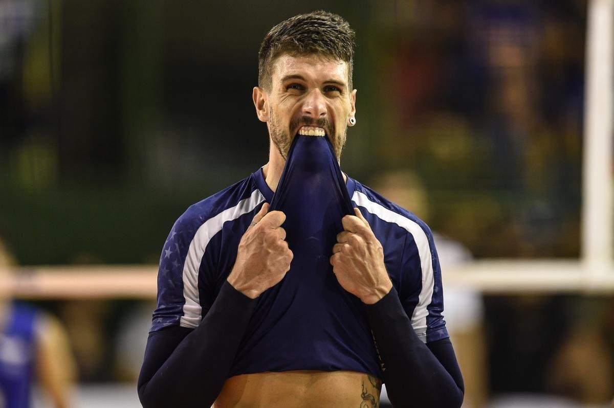 Cruzeiro e UPCN Bolvar Voley fizeram a final do Campeonato Sul-Americano de Clubes de Vlei, no Ginsio do Riacho, em Contagem