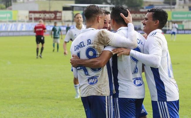 Cruzeiro venceu Caldense e assumiu liderana do Grupo C do Mineiro