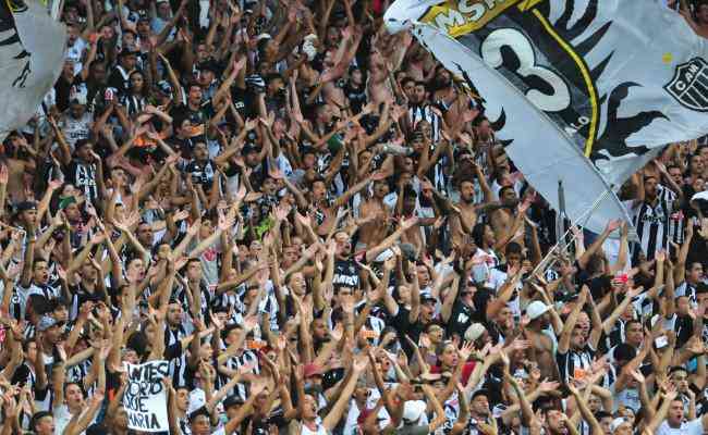 Atlético inicia disputa com Palmeiras na Libertadores com casa cheia no Mineirão