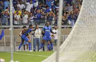 Sass entrou no segundo tempo e marcou o gol do Cruzeiro: 1 a 0