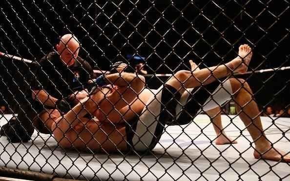 Teemu Packalen venceu Thibault Gouti por finalização a 24seg do primeiro round