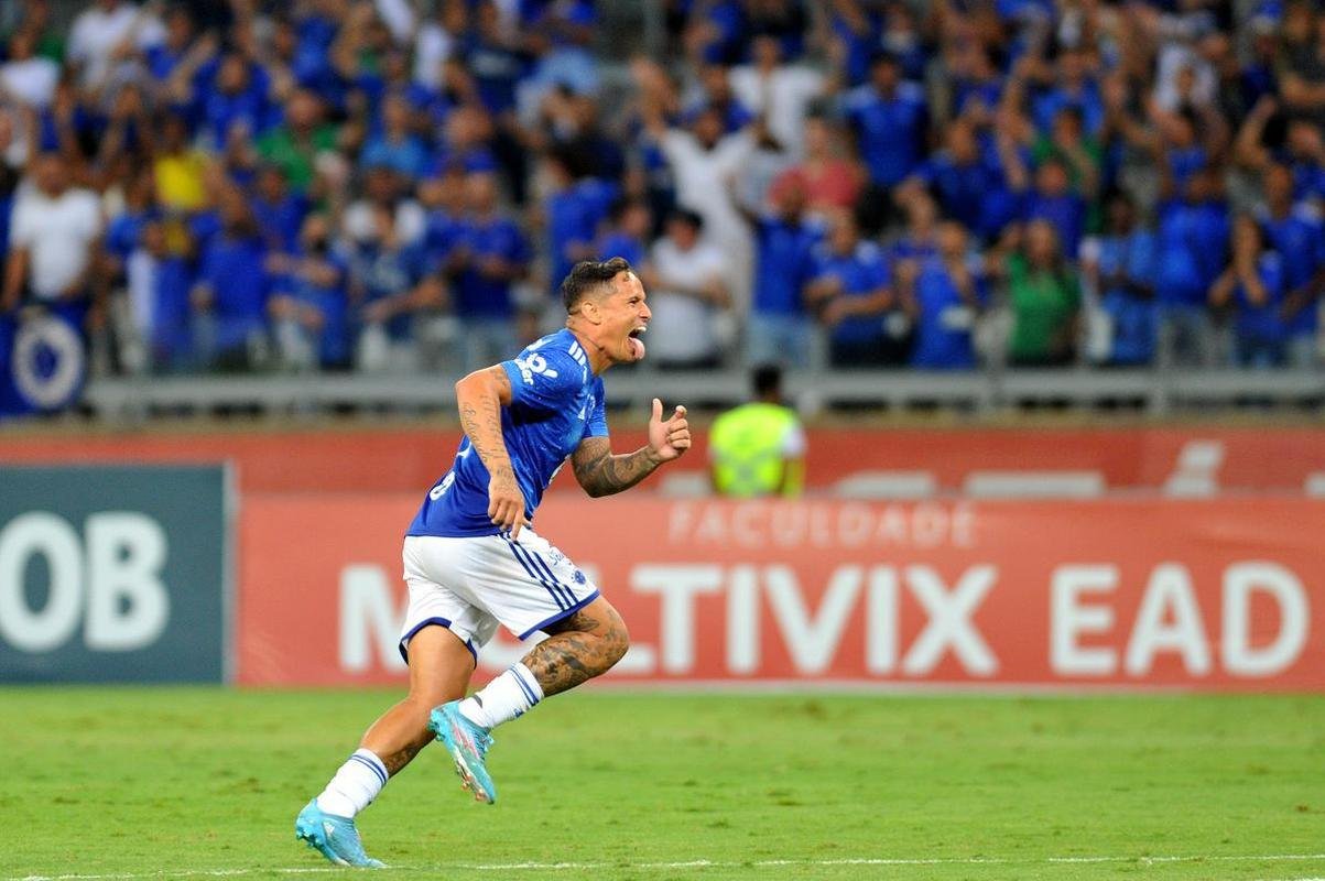 Fotos do jogo de ida da semifinal do Campeonato Mineiro, entre Cruzeiro e Athletic, no Mineiro