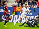 Cavani perde pnalti, mas Valencia vence o Osasuna pelo Campeonato Espanhol