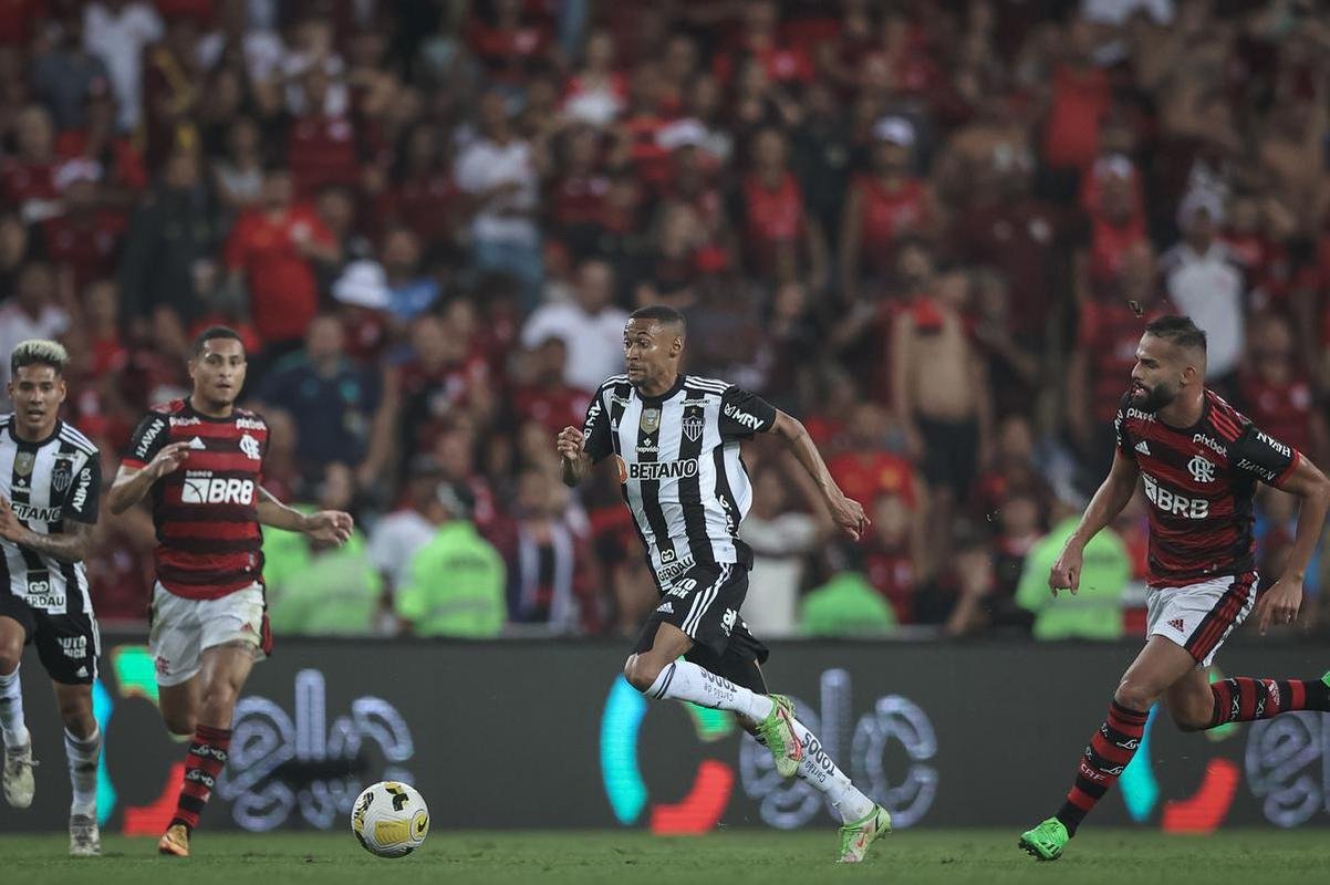 Fotos do jogo de volta das oitavas de final da Copa do Brasil, entre Flamengo e Atltico, no Maracan, no Rio de Janeiro