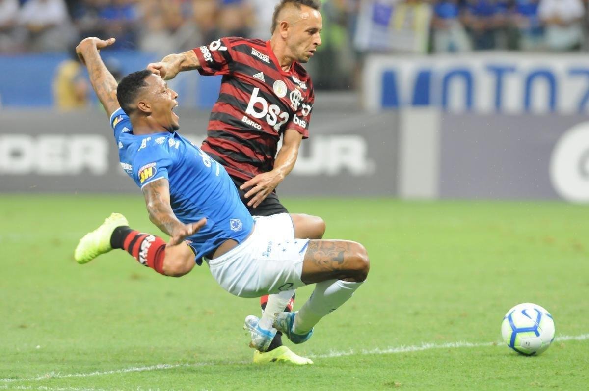 Cruzeiro e Flamengo se enfrentaram pela 20 rodada do Campeonato Brasileiro